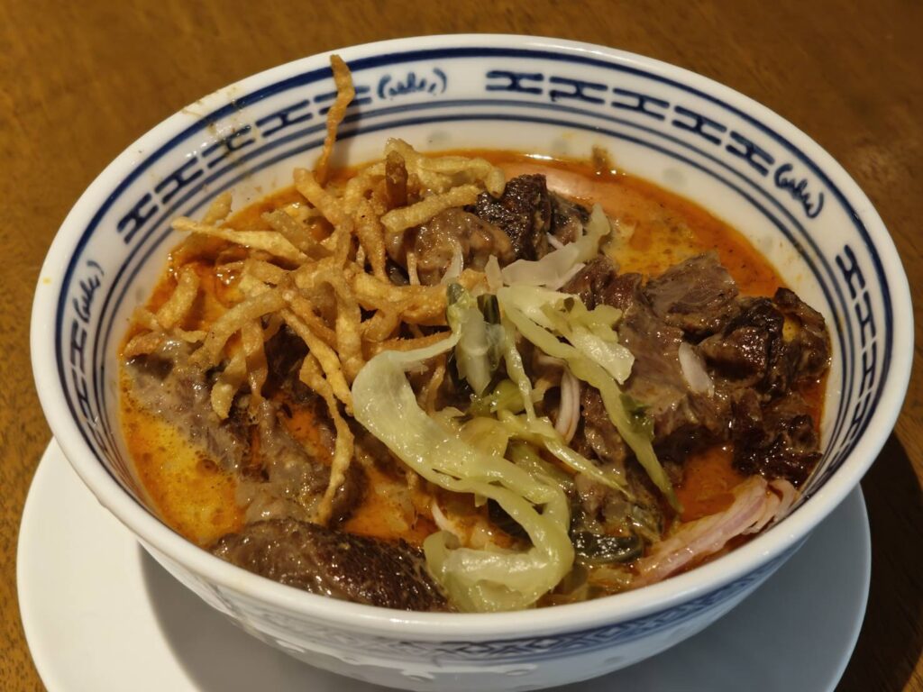 ビーフカオソーイ